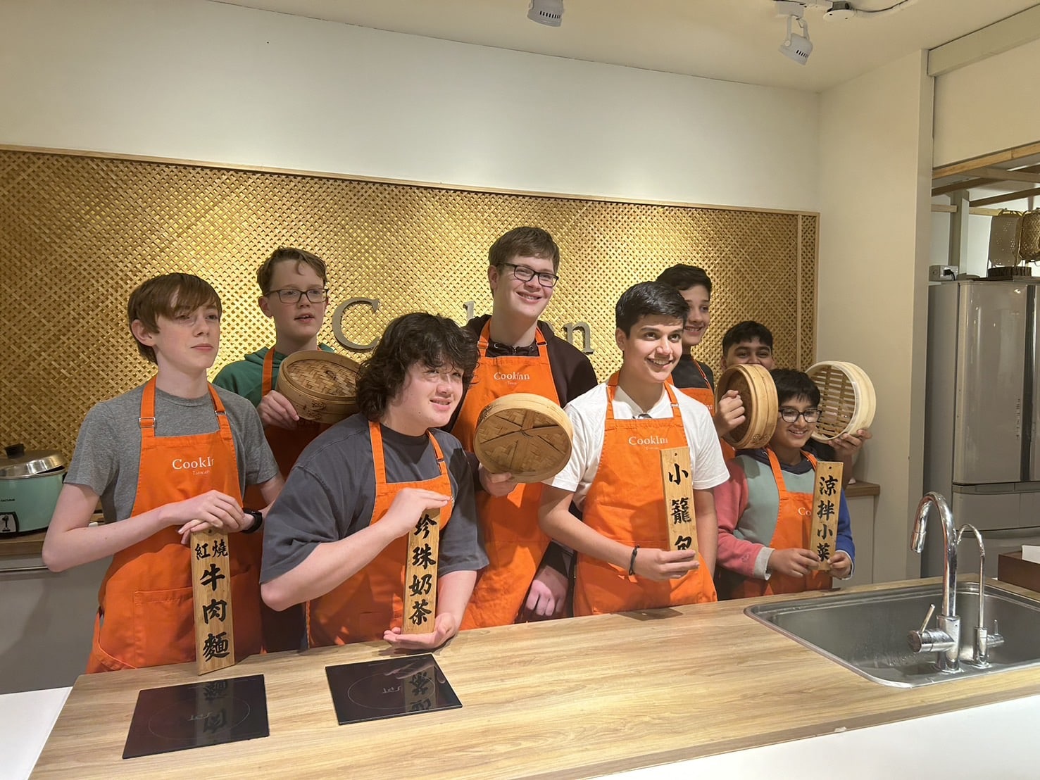 cooking 322 Student Tour from UK 1