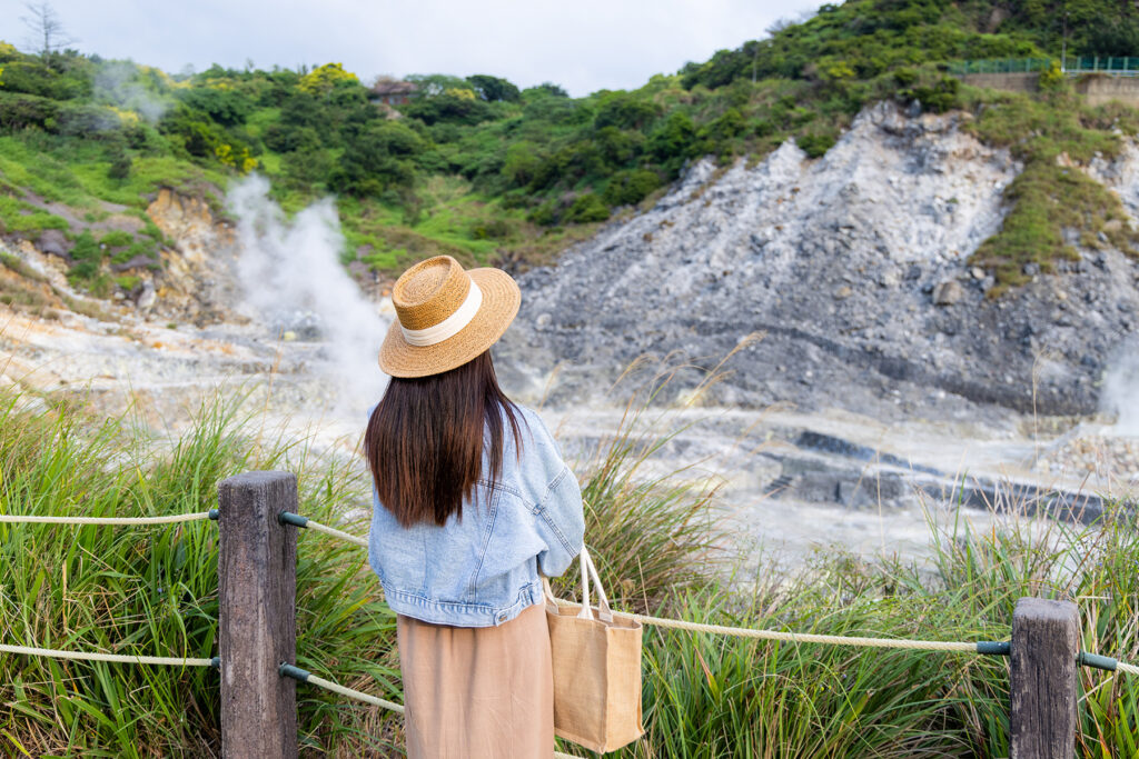 Sulfur Valley Recreation Area in Yangmingshan 02