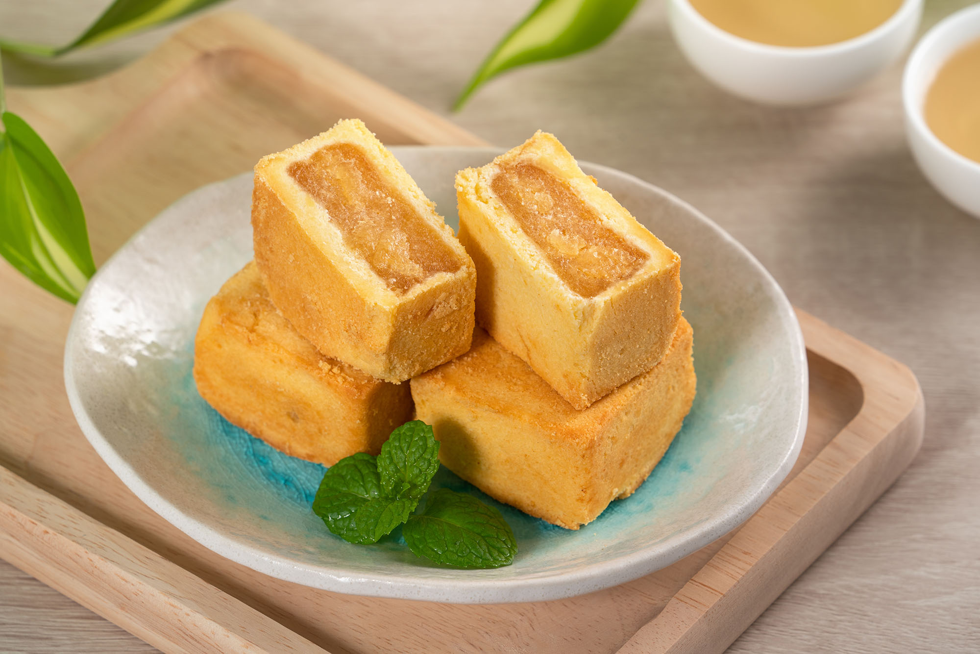 7 Irresistible Reasons Why Taiwan Pineapple Cake Belongs on Your Bucket  List - Justaiwantour